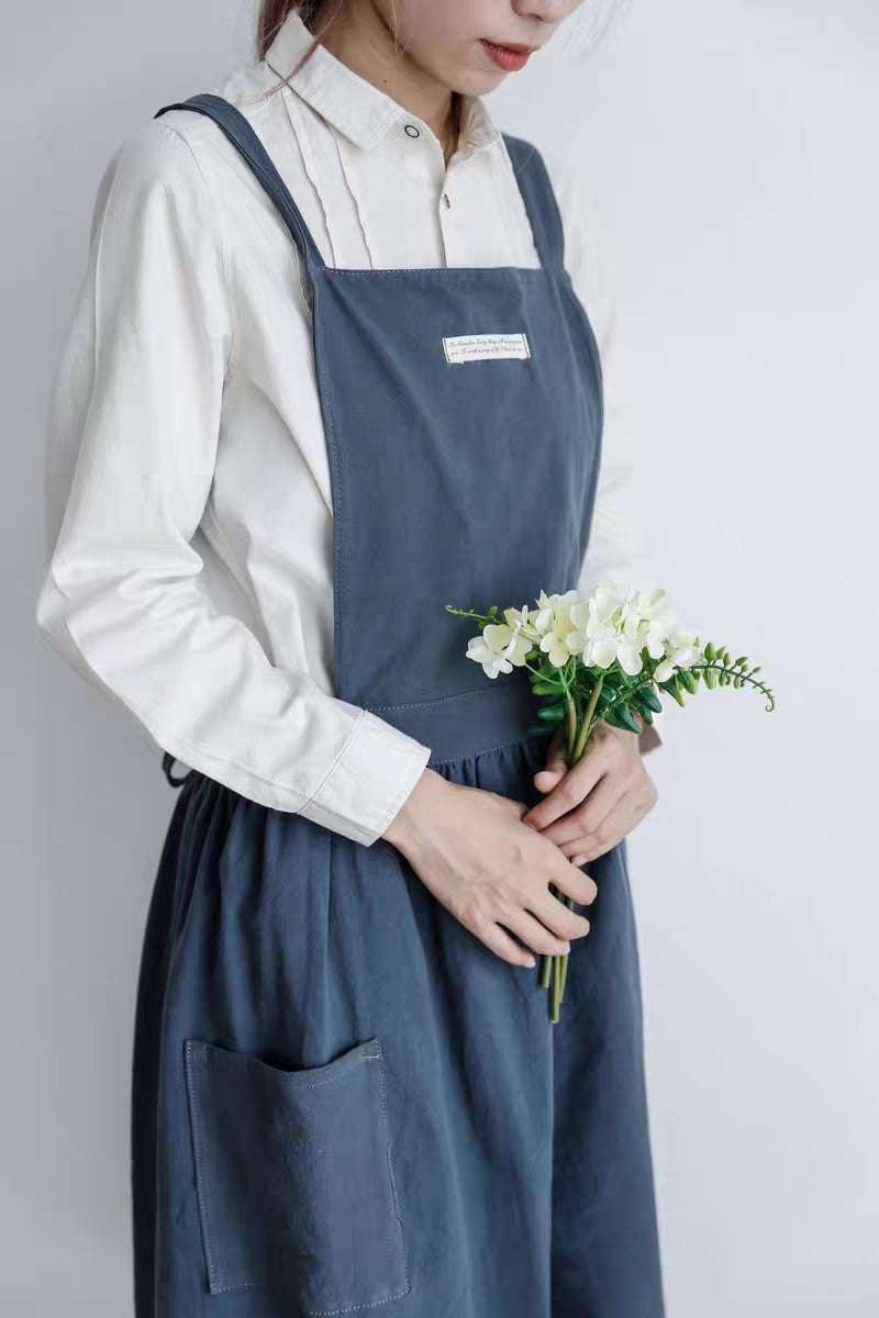 cotton kitchen apron, premium kitchen apron, simple kitchen apron - available at Sparq Mart